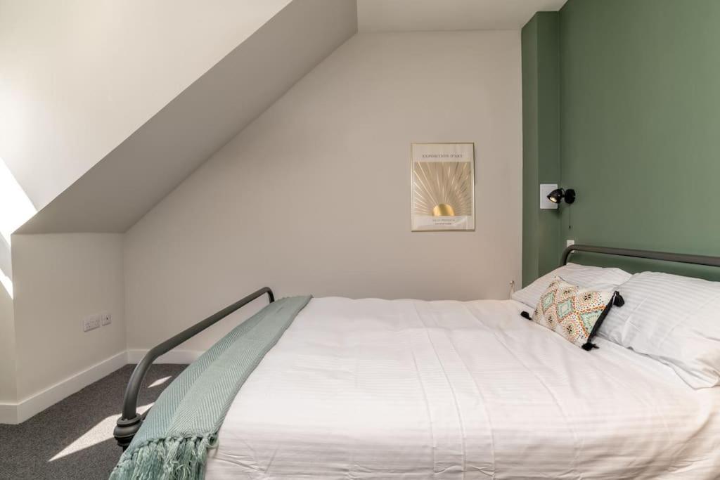 Remodelled Luxury 3 Bed Apartamento Aberdeen